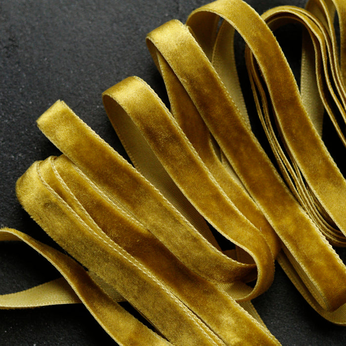 1/2'' Velvet ribbon with processed edges - Old Gold