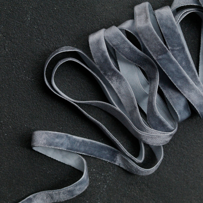 1/2'' Velvet ribbon with processed edges - Blue Gray